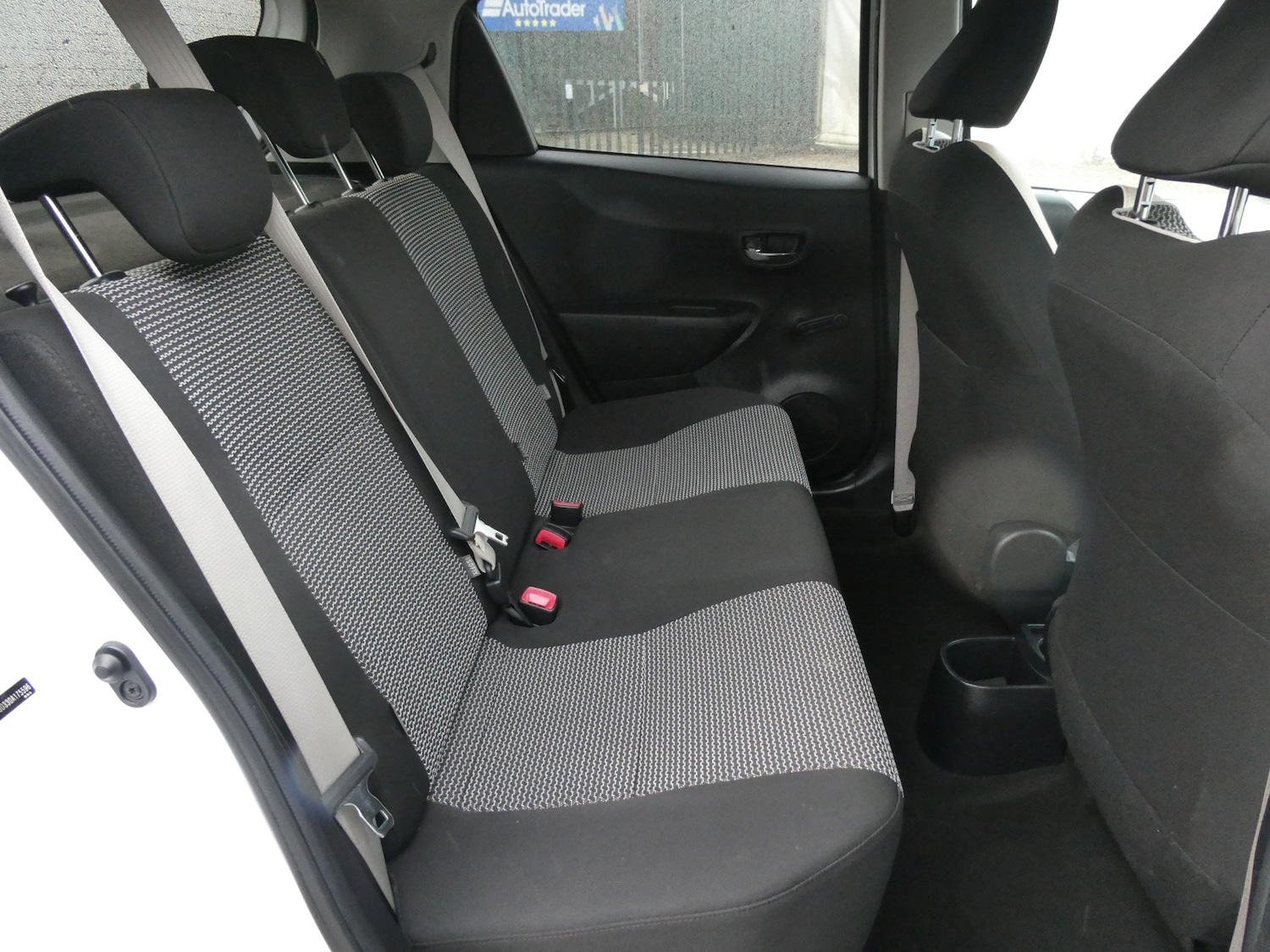 Used Toyota Yaris 2013 for sale - 77336681: Photo 20