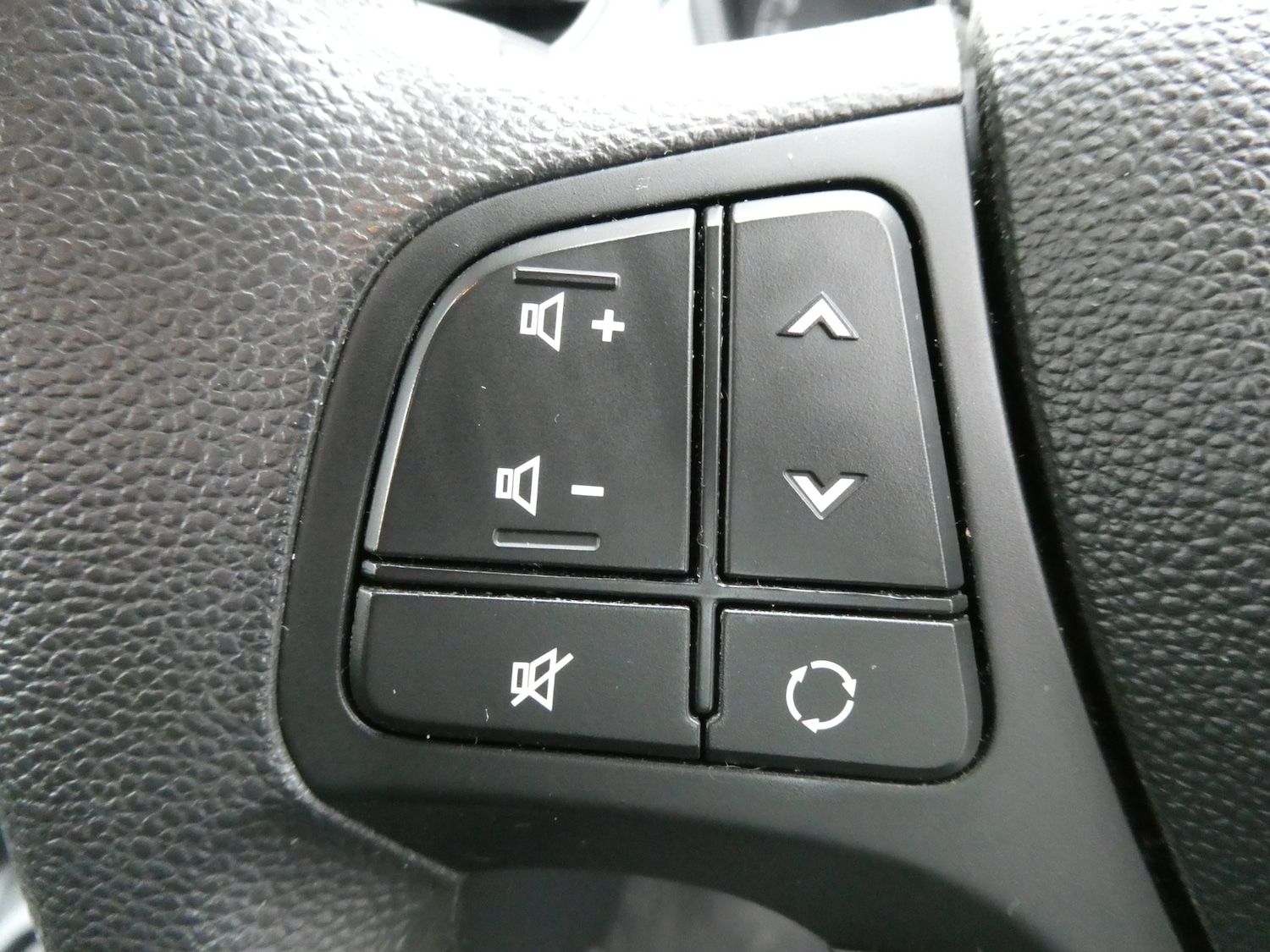 Used Hyundai i10 2017 for sale - 76288685: Photo 13
