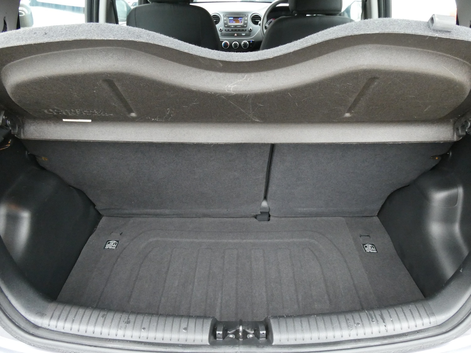 Used Hyundai i10 2017 for sale - 76288685: Photo 19