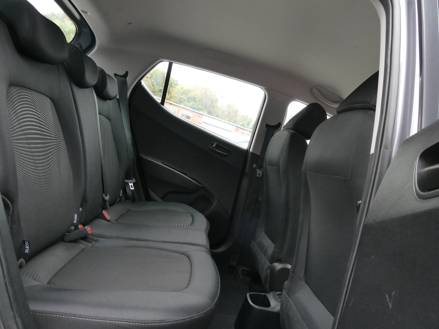 Used Hyundai i10 2017 for sale - 76288685: Photo 20