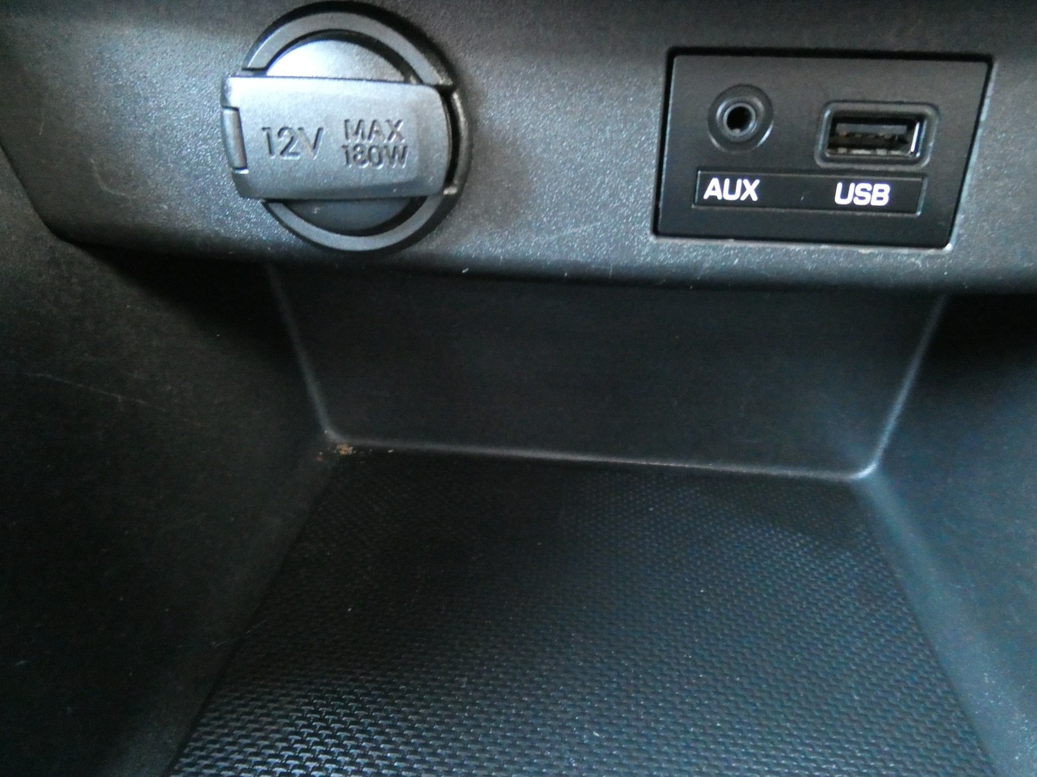 Used Hyundai i10 2015 for sale - 76344138: Photo 11