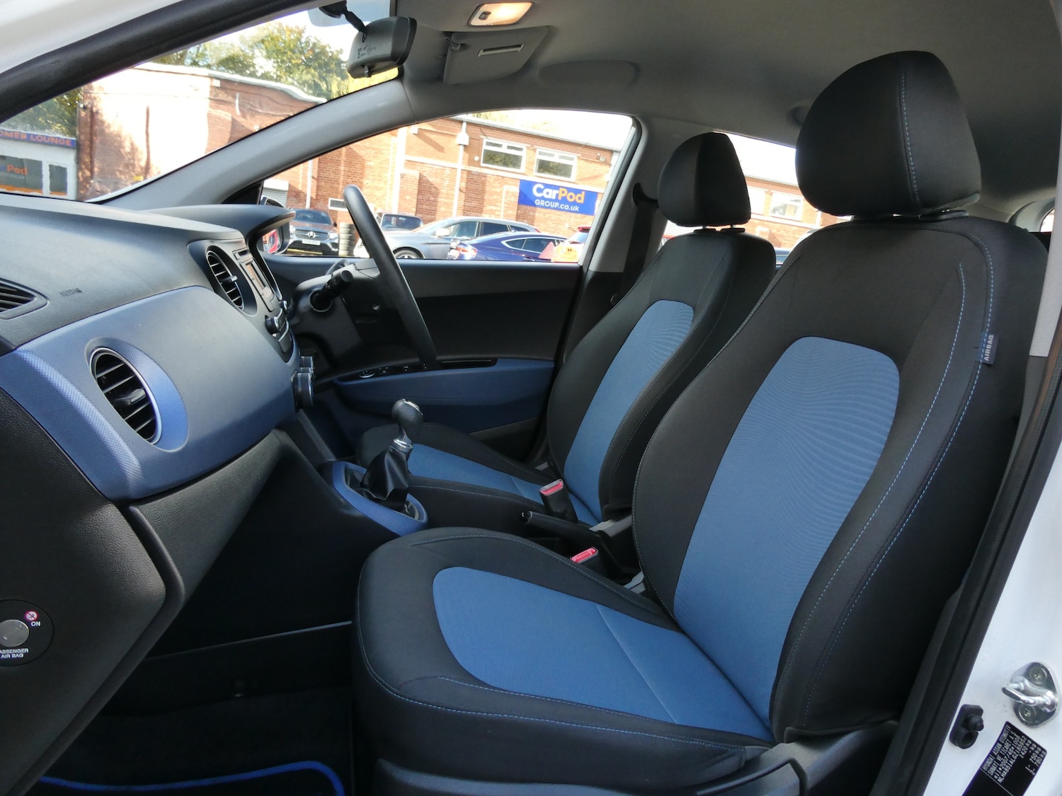Used Hyundai i10 2015 for sale - 76344138: Photo 15