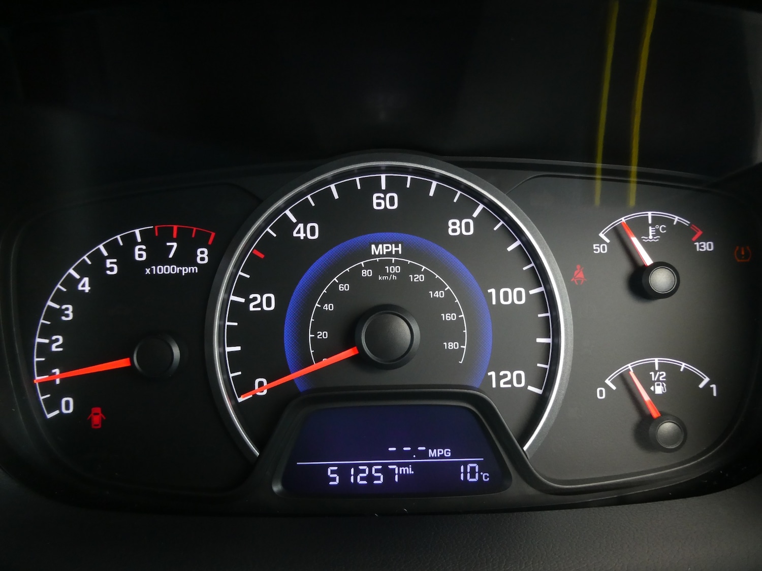 Used Hyundai i10 2015 for sale - 76344138: Photo 8