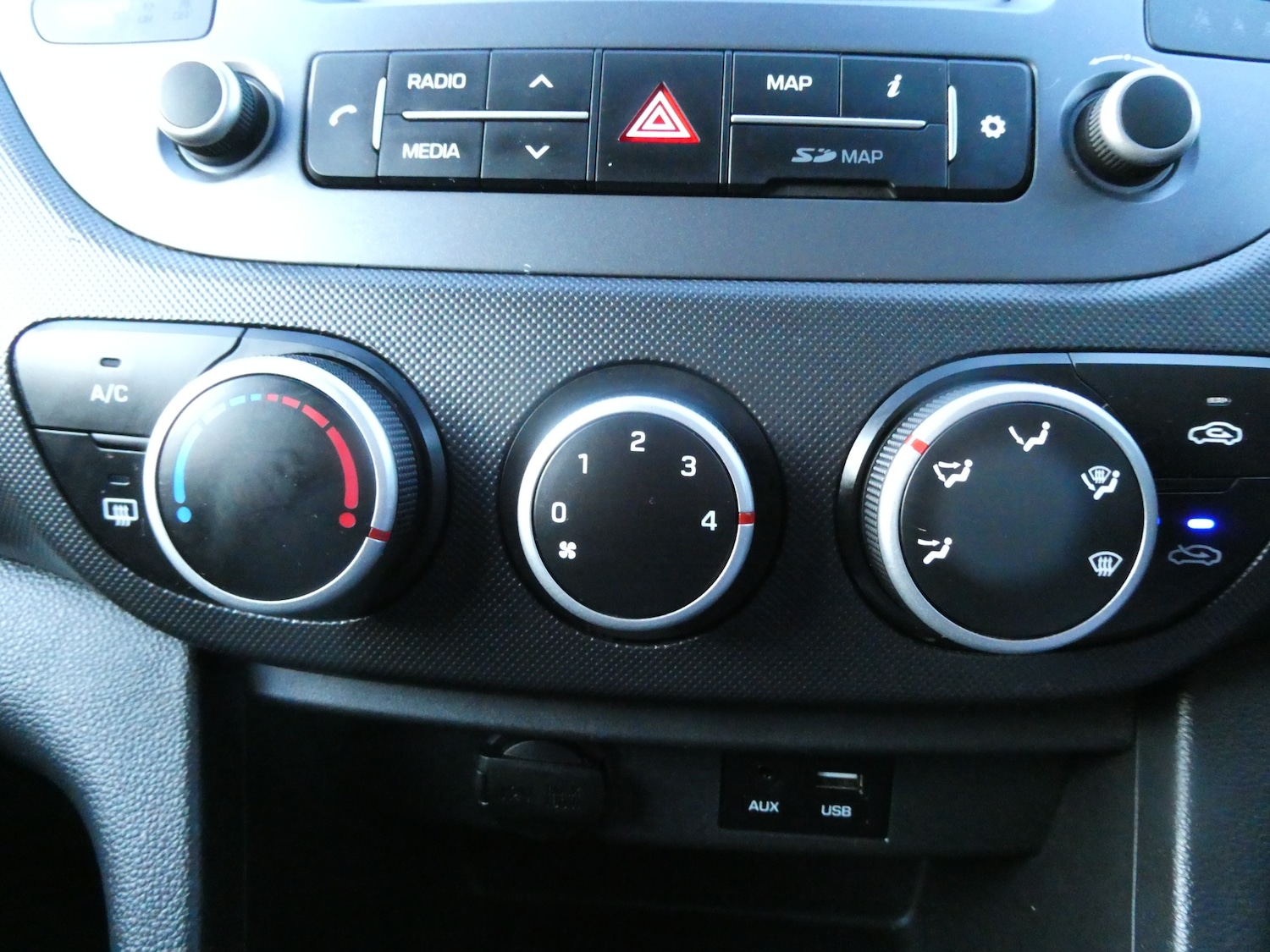 Used Hyundai i10 2018 for sale - 77013119: Photo 16