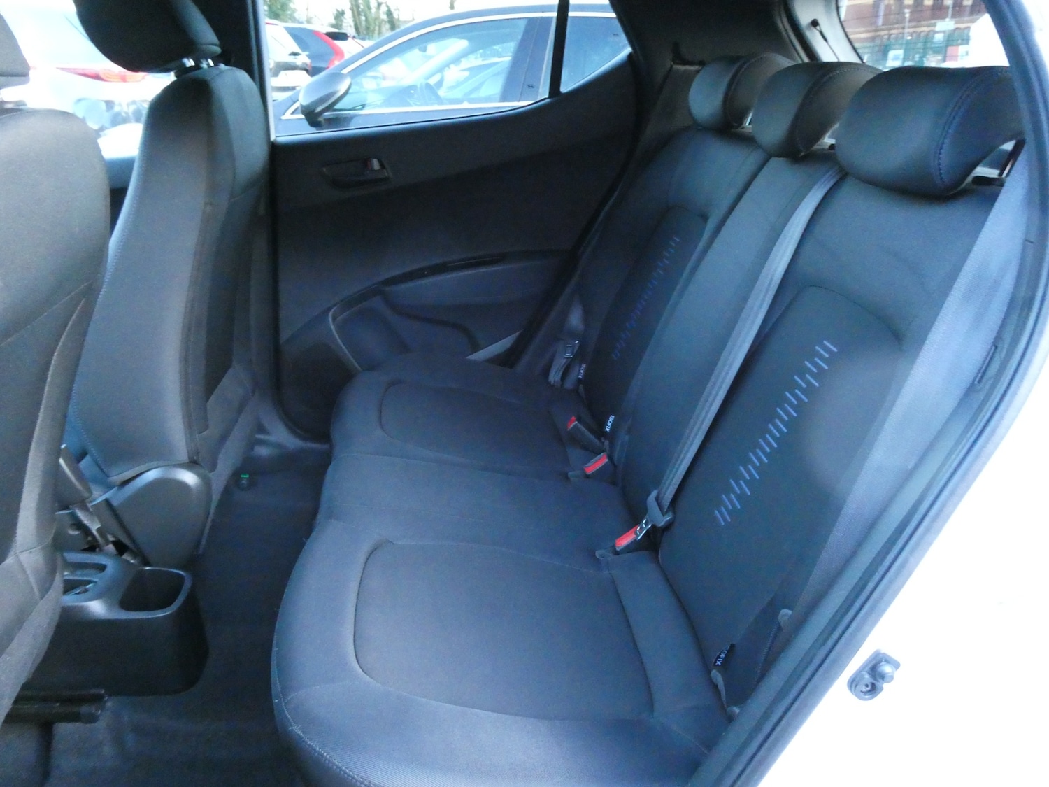 Used Hyundai i10 2018 for sale - 77013119: Photo 20