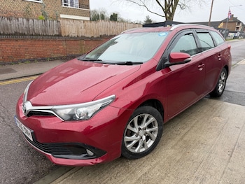 Used Toyota Auris 2016 for sale - 77208770: Photo