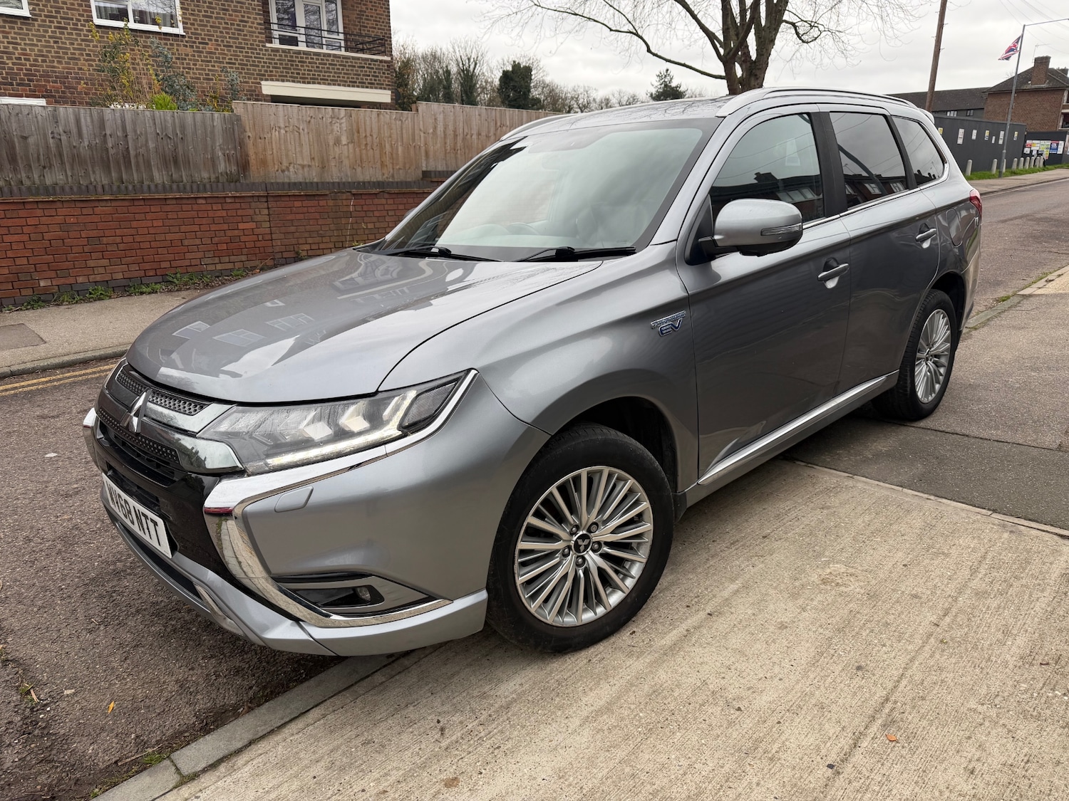 Used Mitsubishi Outlander 2018 for sale - 76924697: Photo 2