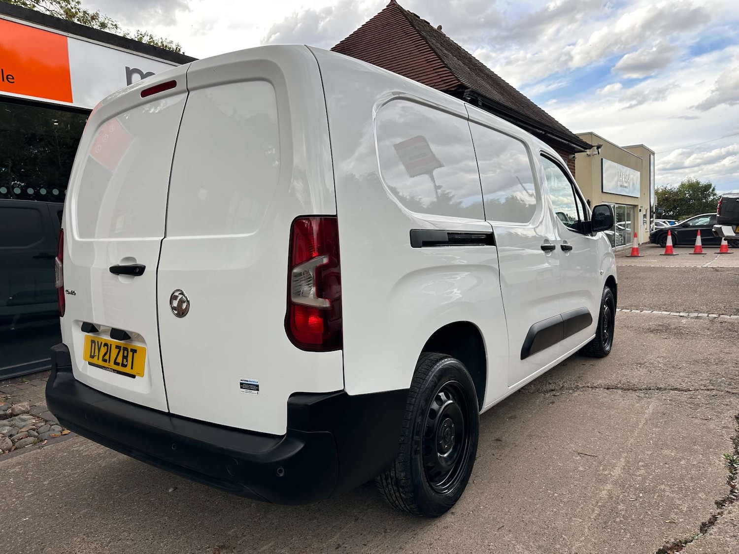 Used Vauxhall Combo 2021 for sale - 76278382: Photo 3