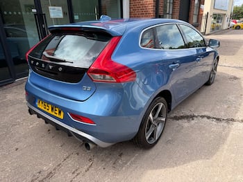 Used Volvo V40 2015 for sale - 79664001: Photo