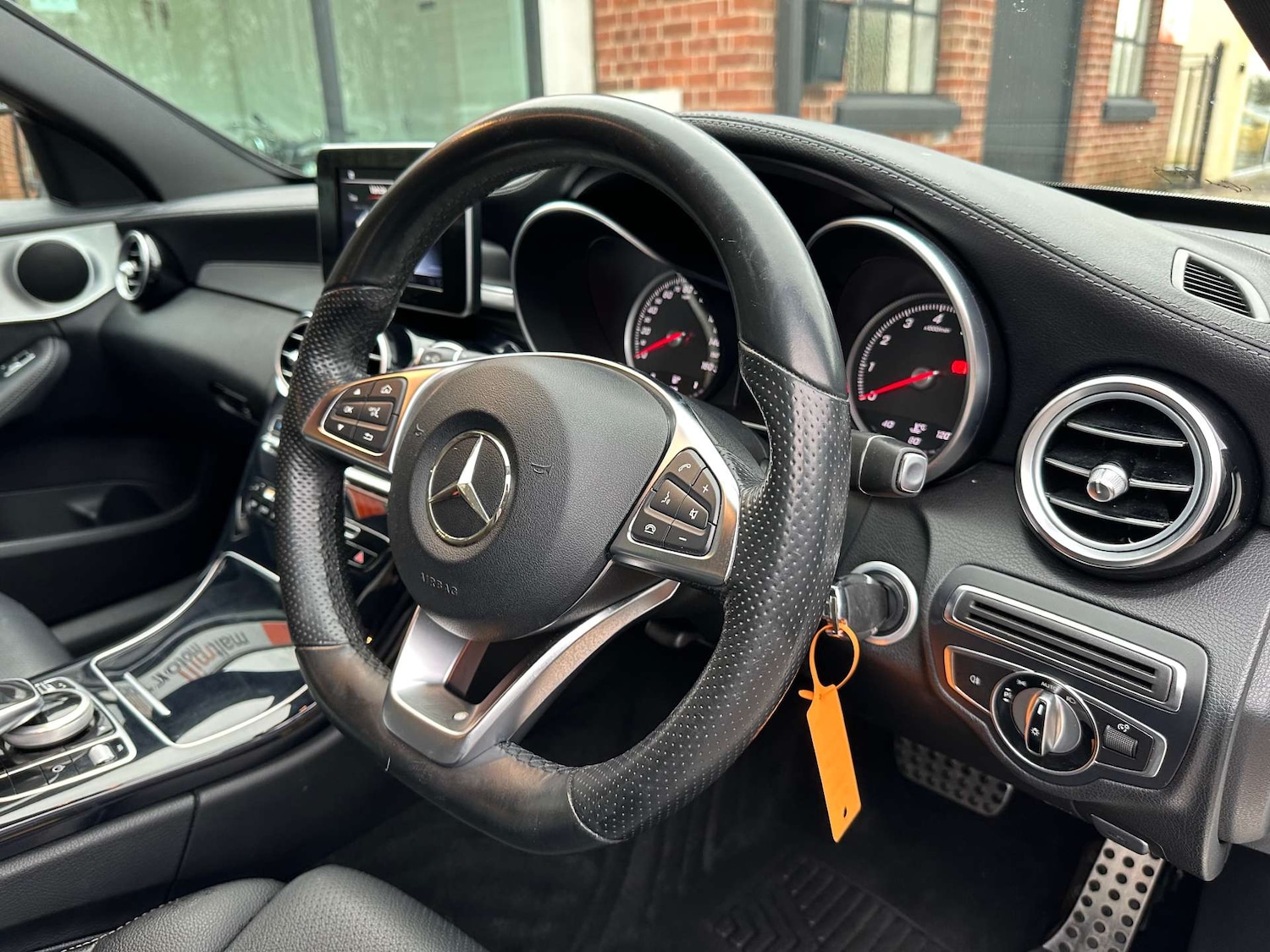 Used Mercedes-Benz C Class 2015 for sale - 76971027: Photo 18