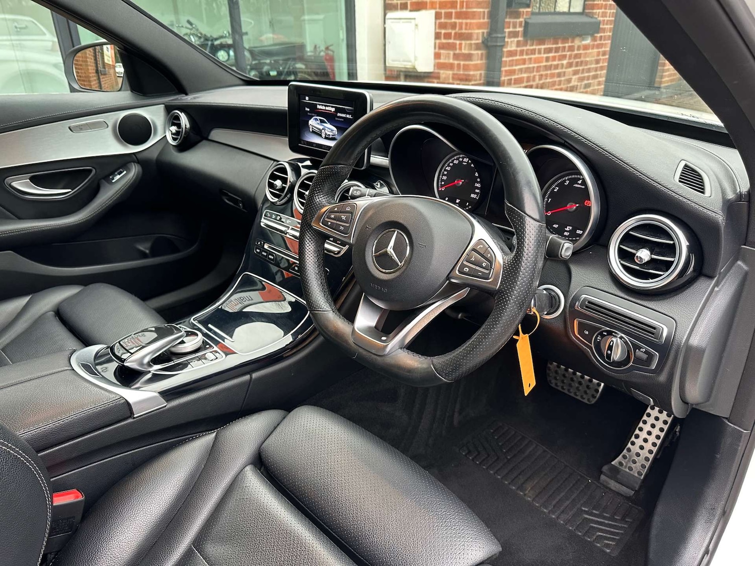 Used Mercedes-Benz C Class 2015 for sale - 76971027: Photo 19