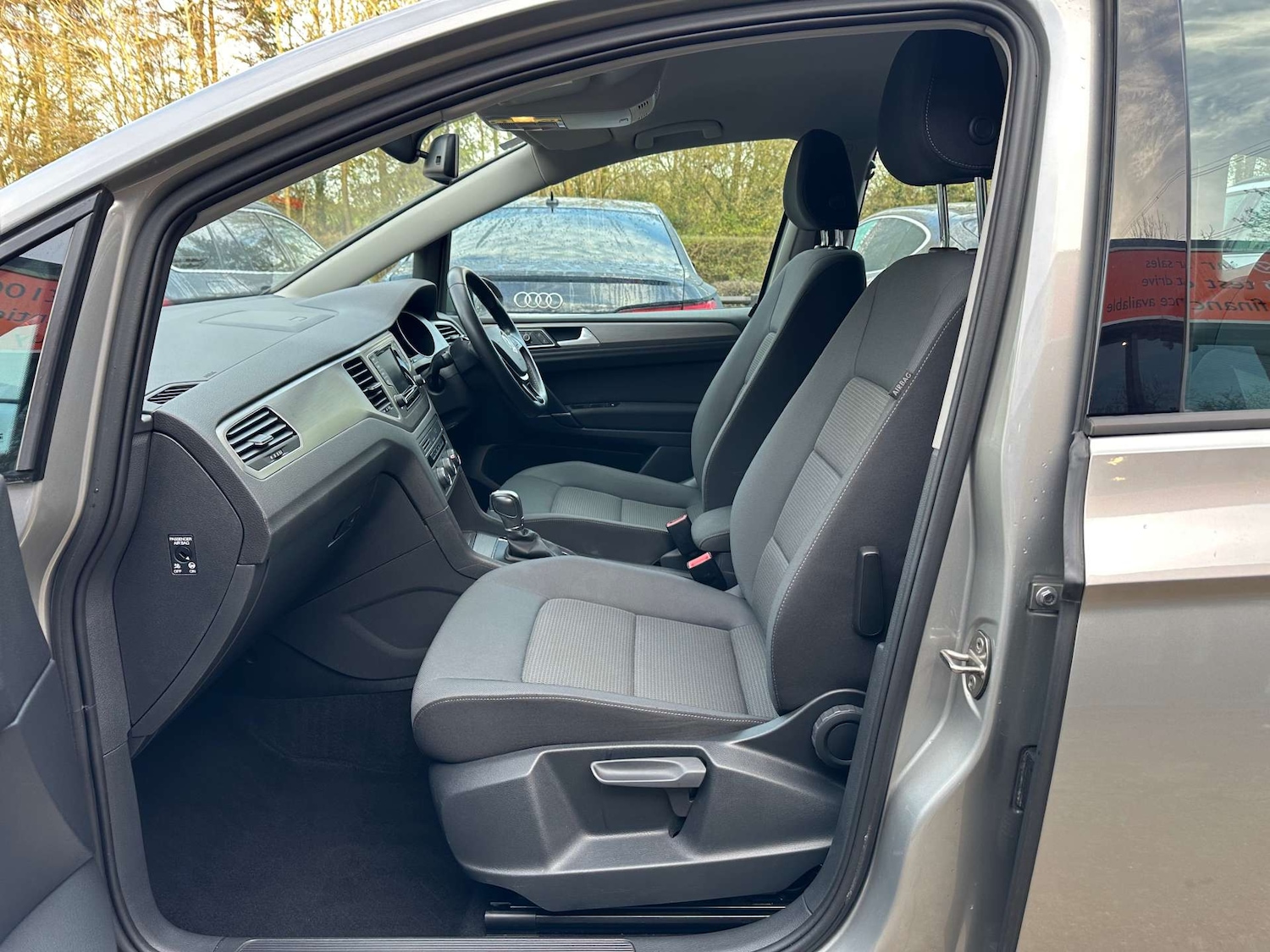 Used Volkswagen Golf SV 2015 for sale - 76706744: Photo 30