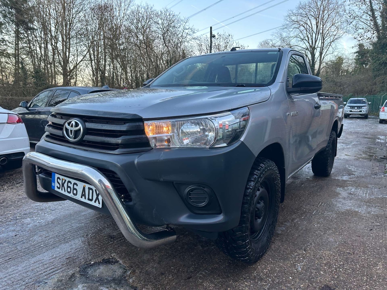 Used Toyota Hilux 2016 for sale - 77118822: Photo 2