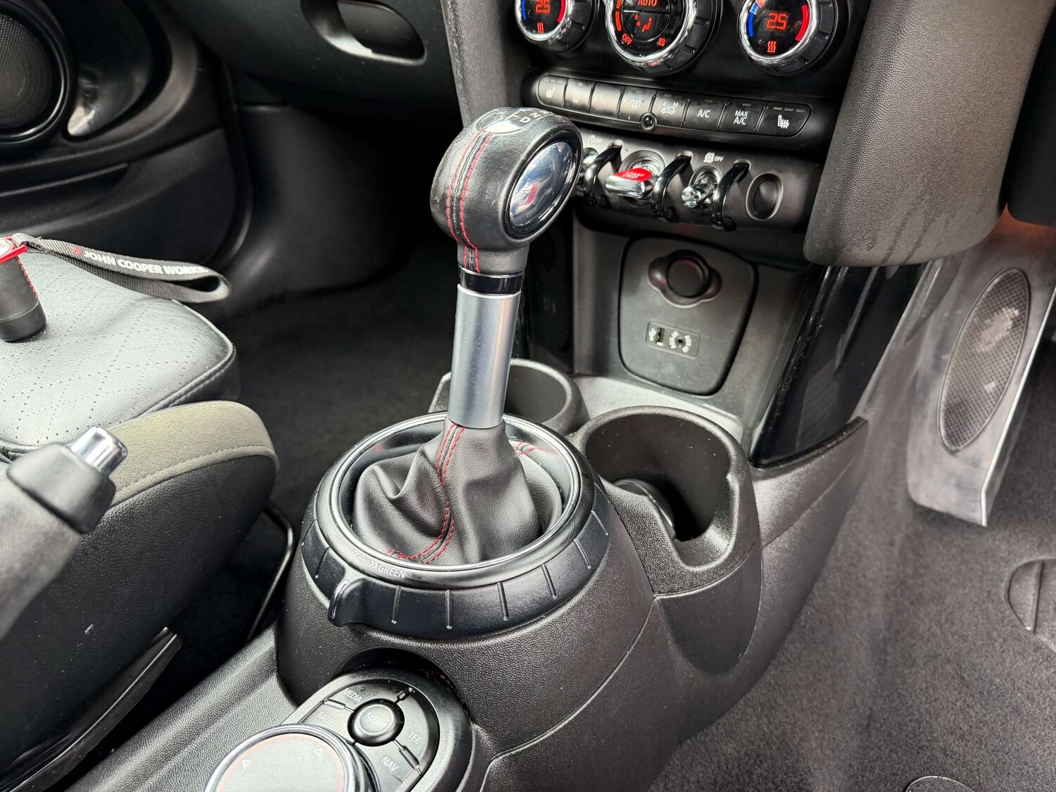 Used MINI Hatch 2016 for sale - 78167893: Photo 41