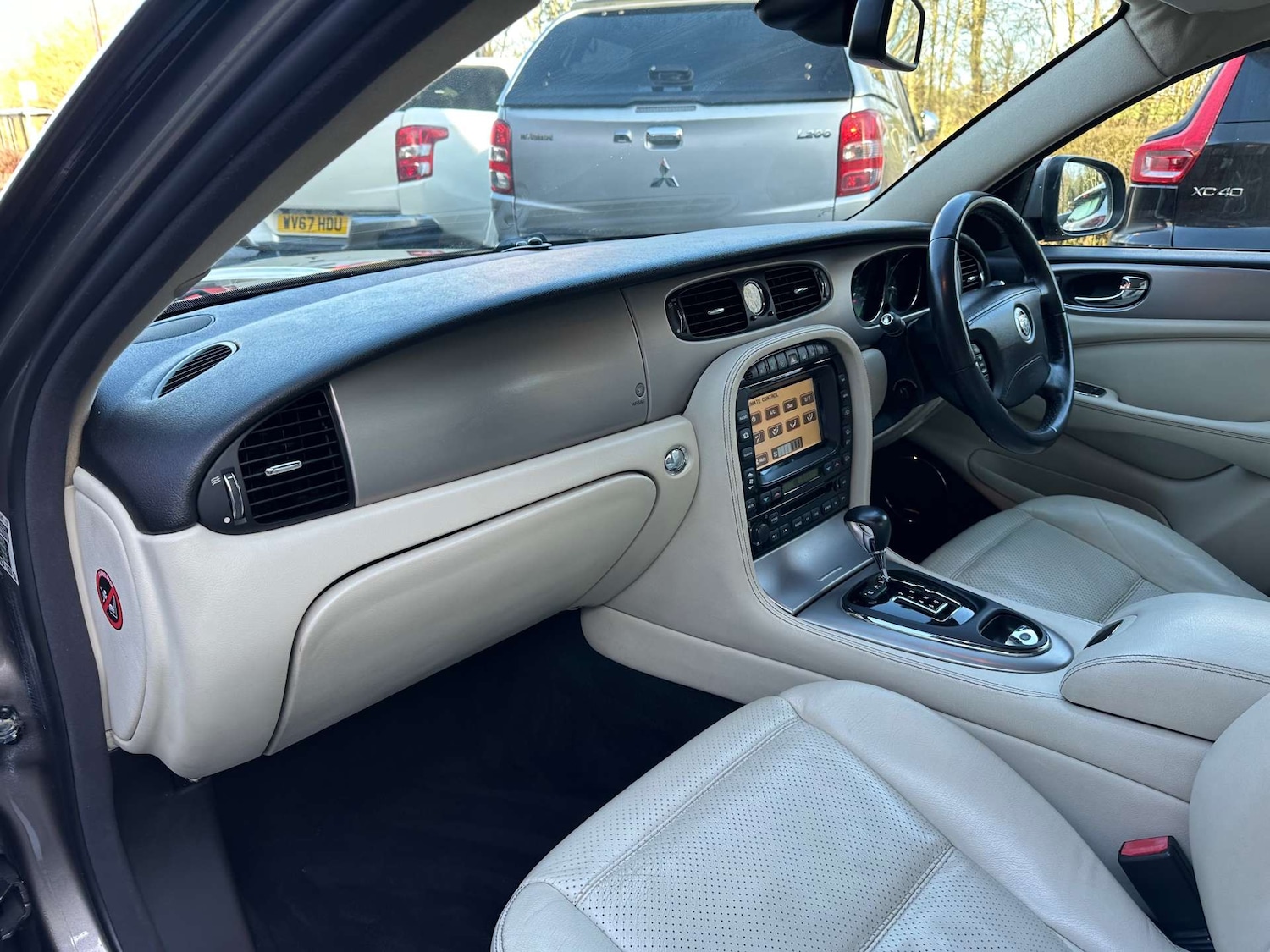 Used Jaguar XJ 2008 for sale - 77312232: Photo 24