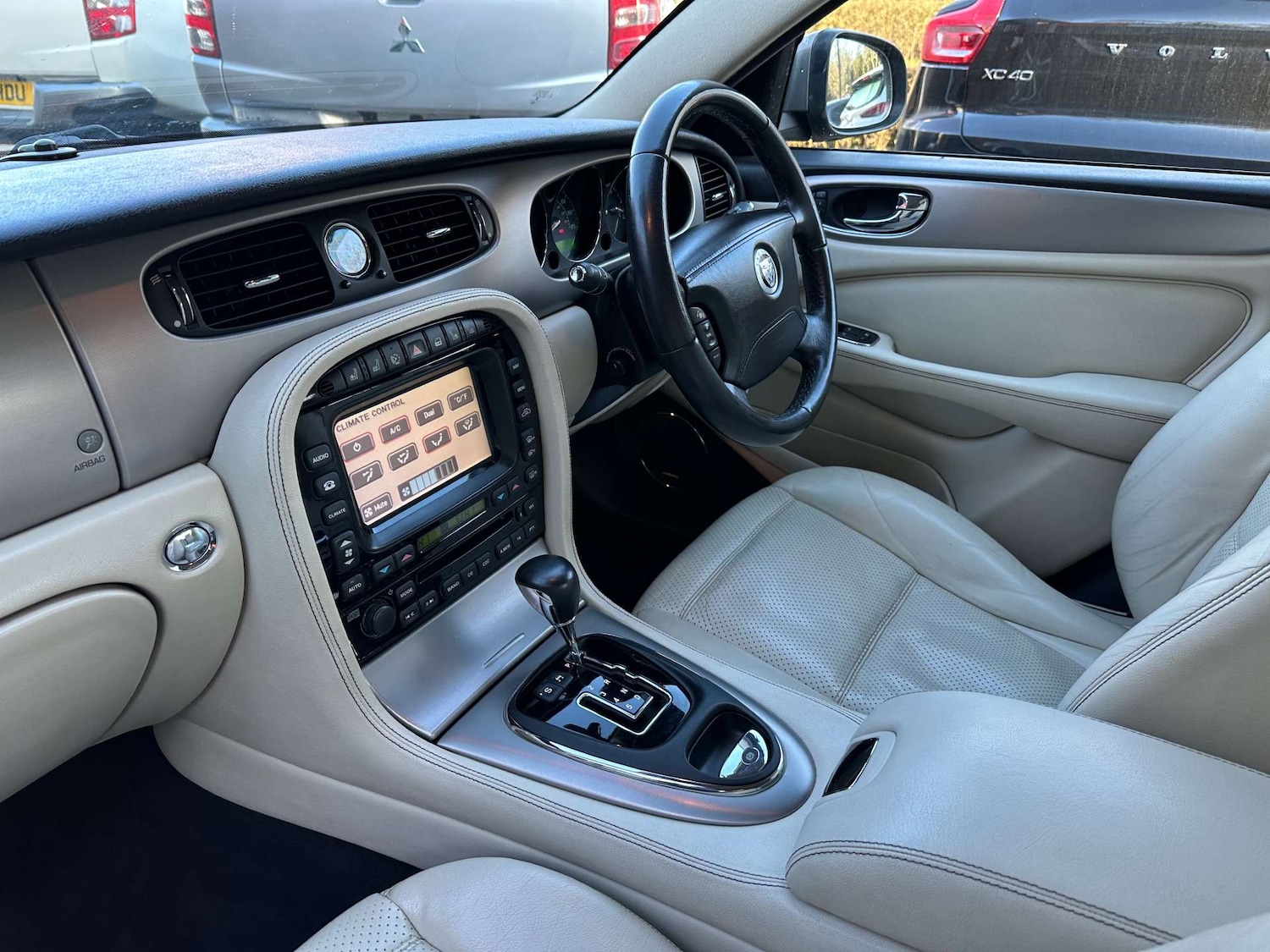 Used Jaguar XJ 2008 for sale - 77312232: Photo 25