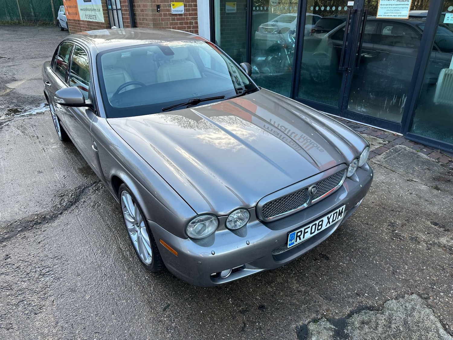 Used Jaguar XJ 2008 for sale - 77312232: Photo 5