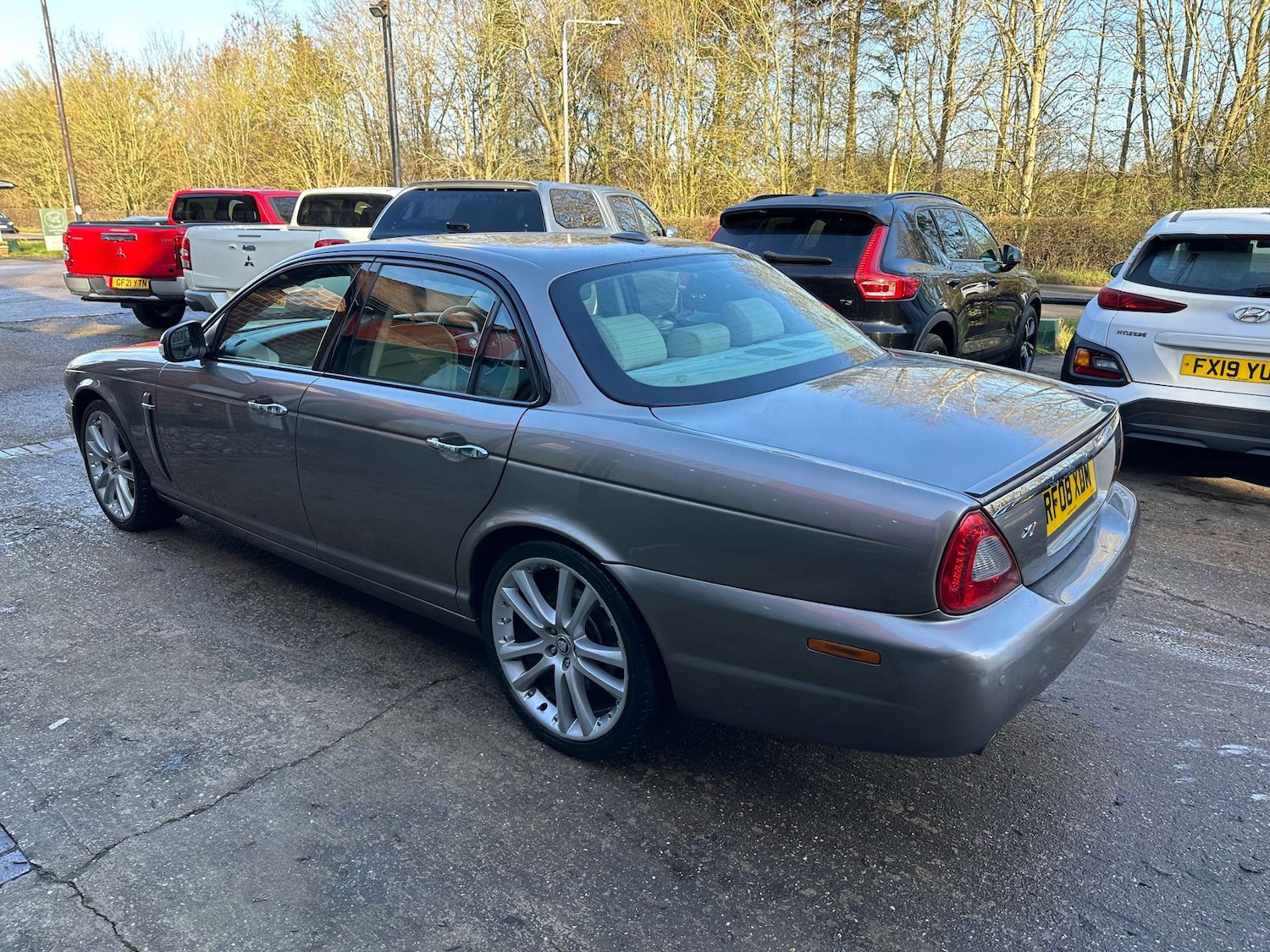 Used Jaguar XJ 2008 for sale - 77312232: Photo 9