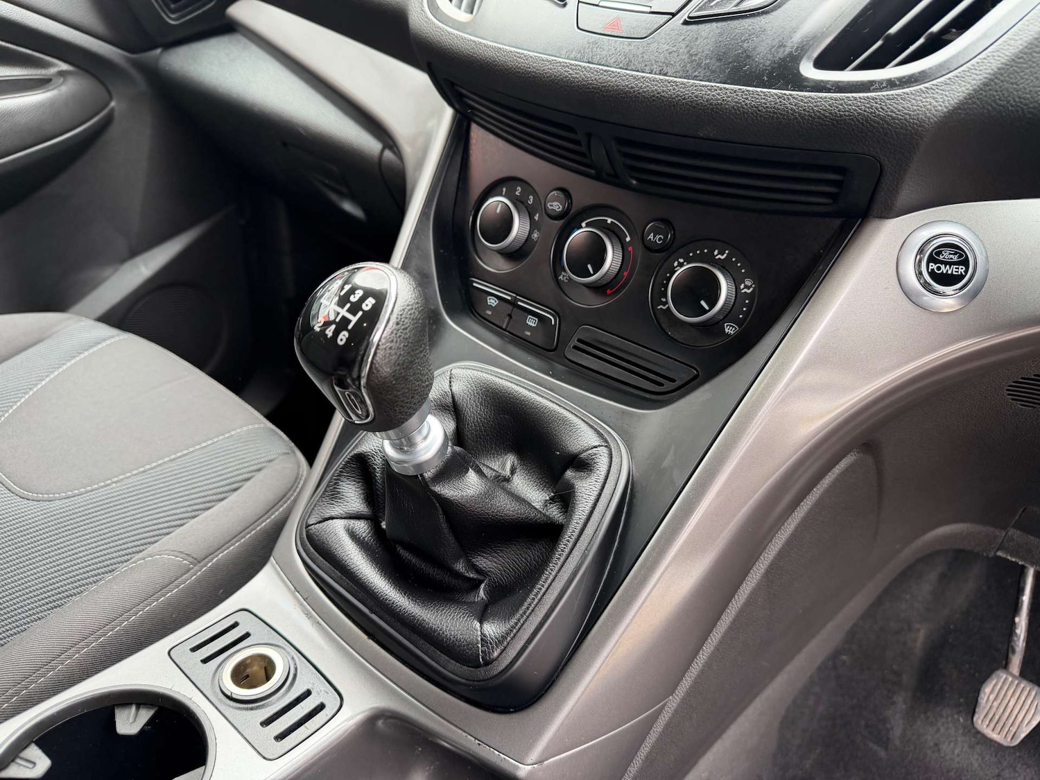 Used Ford Kuga 2013 for sale - 78041855: Photo 25