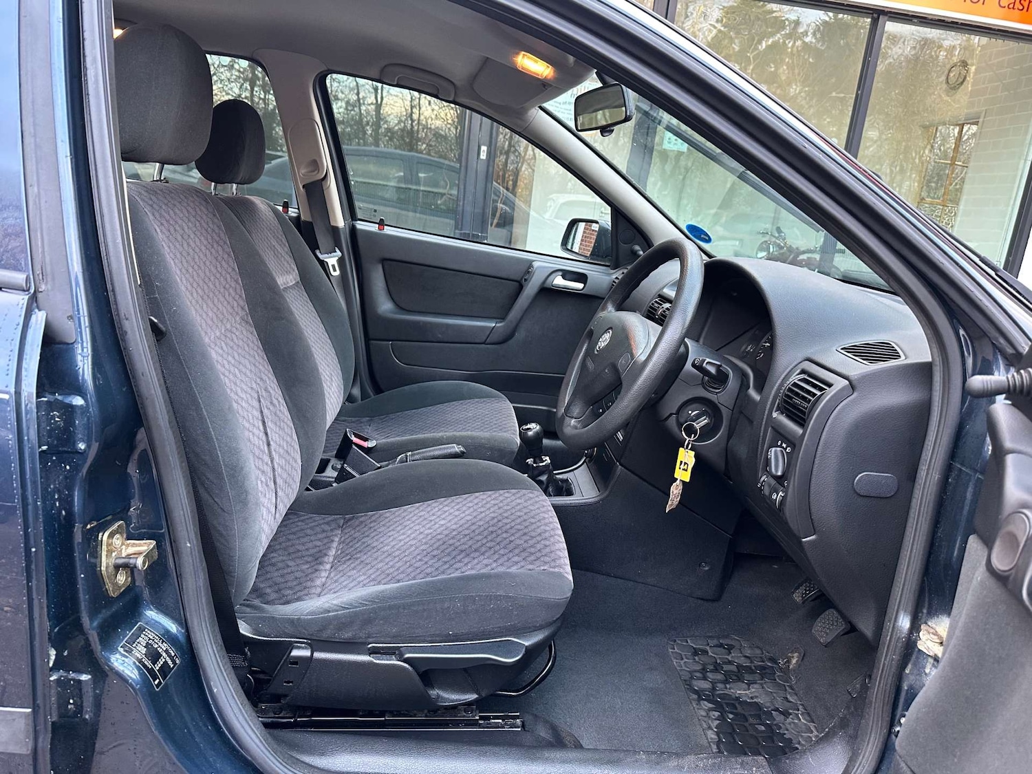 Used Vauxhall Astra 2001 for sale - 76877338: Photo 9