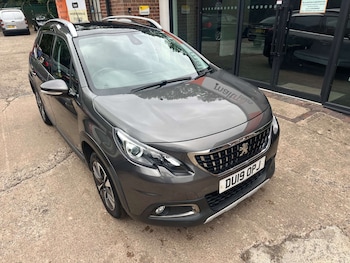 Used Peugeot 2008 2019 for sale - 75444860: Photo