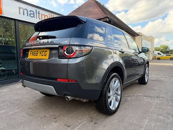 Used Land Rover Discovery Sport 2018 for sale - 79855165: Photo