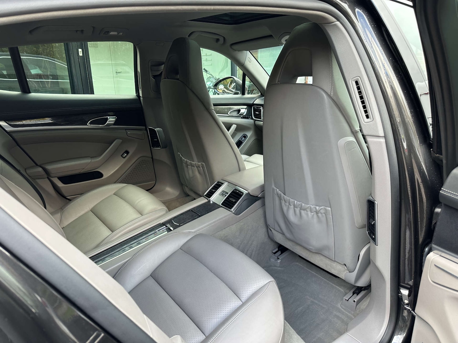 Used Porsche Panamera 2010 for sale - 76554449: Photo 19