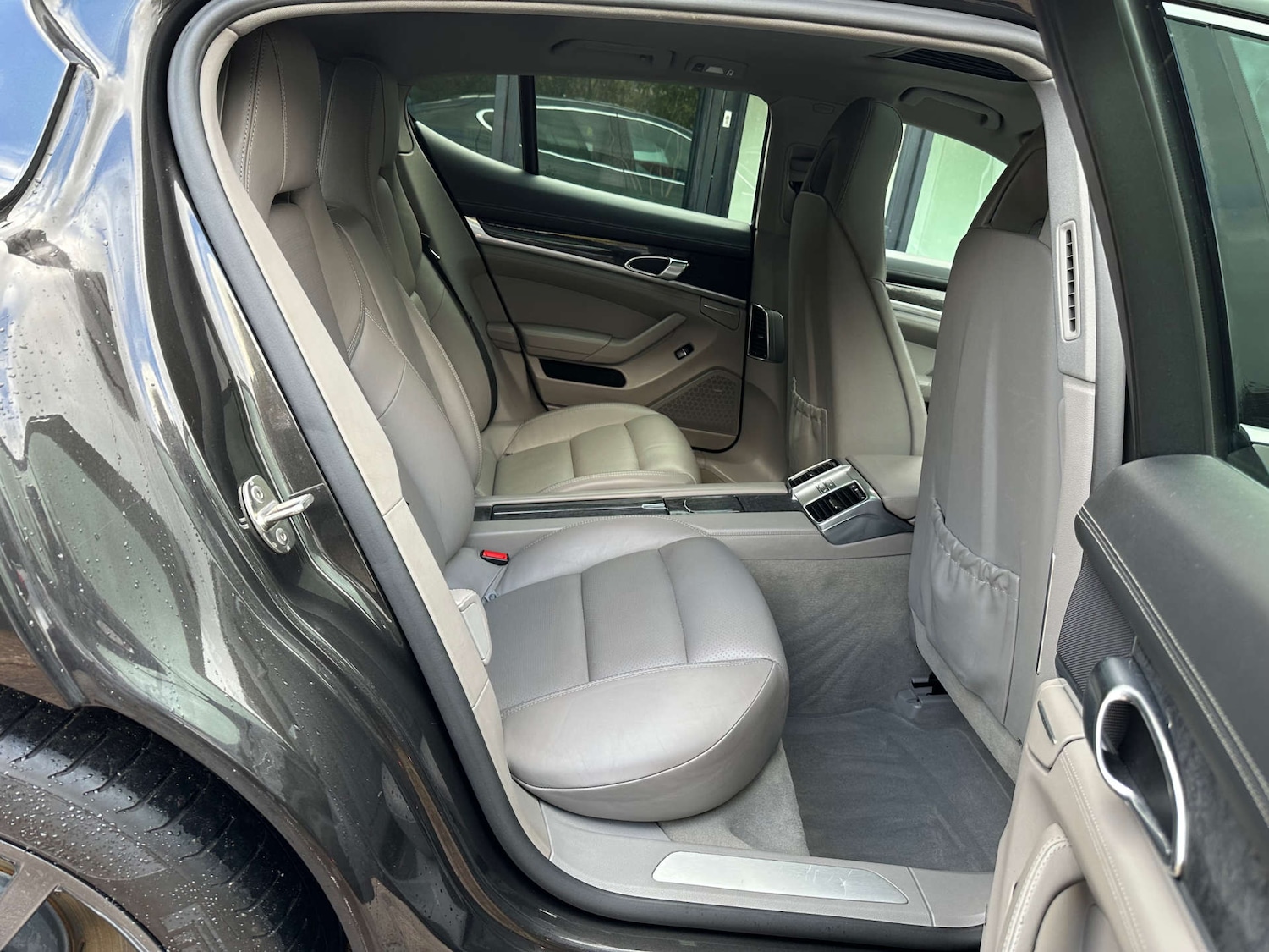 Used Porsche Panamera 2010 for sale - 76554449: Photo 32