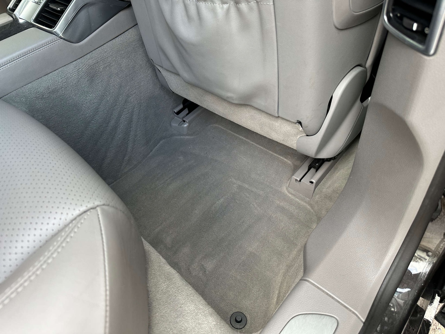 Used Porsche Panamera 2010 for sale - 76554449: Photo 33