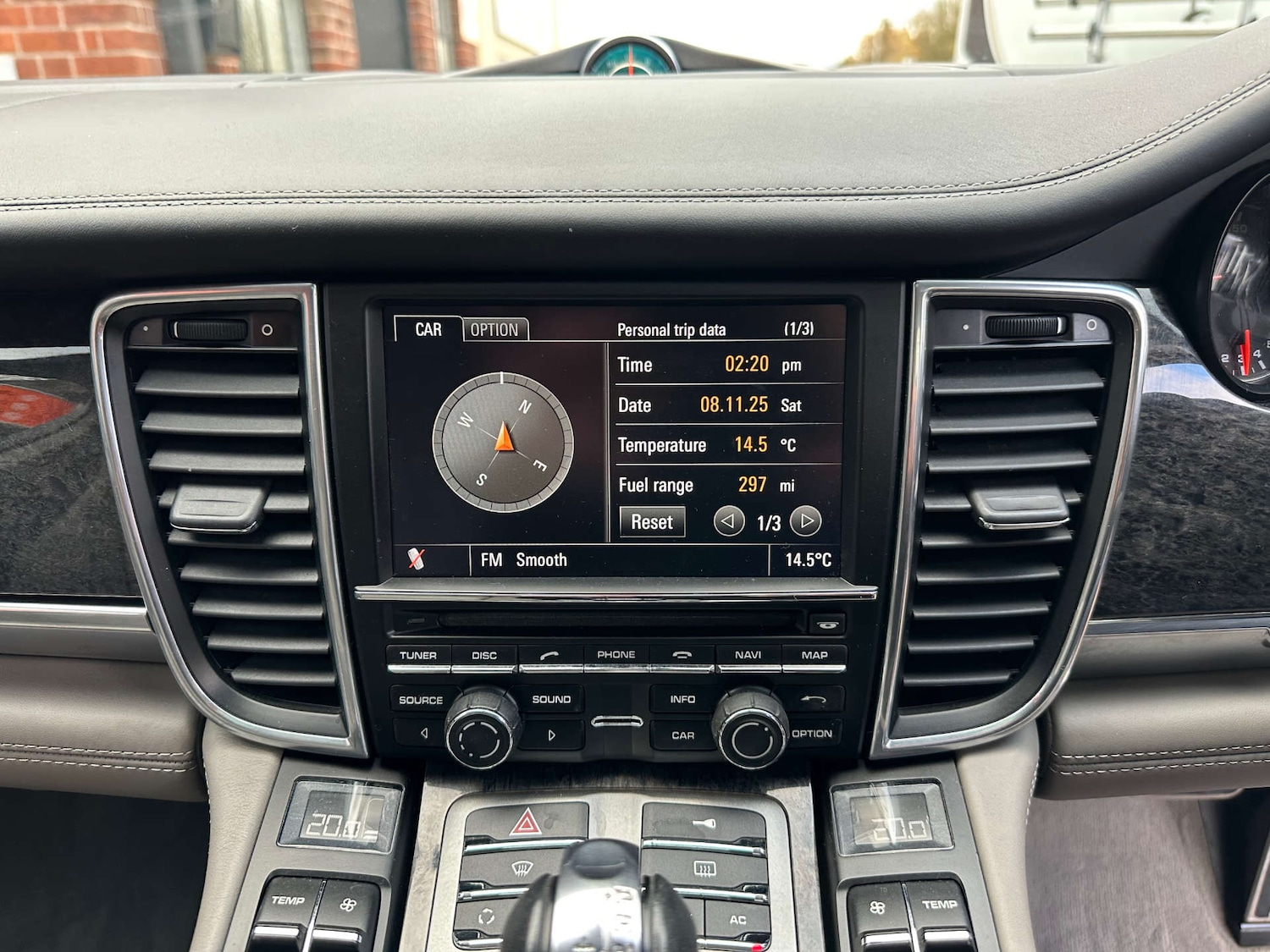 Used Porsche Panamera 2010 for sale - 76554449: Photo 44