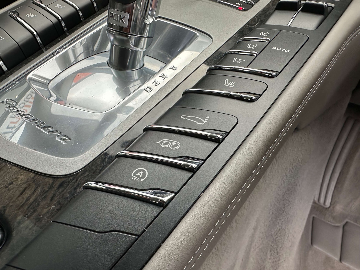 Used Porsche Panamera 2010 for sale - 76554449: Photo 47