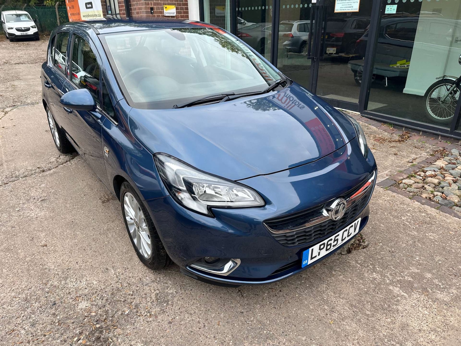 Used Vauxhall Corsa 2016 for sale - 76290993: Photo 4