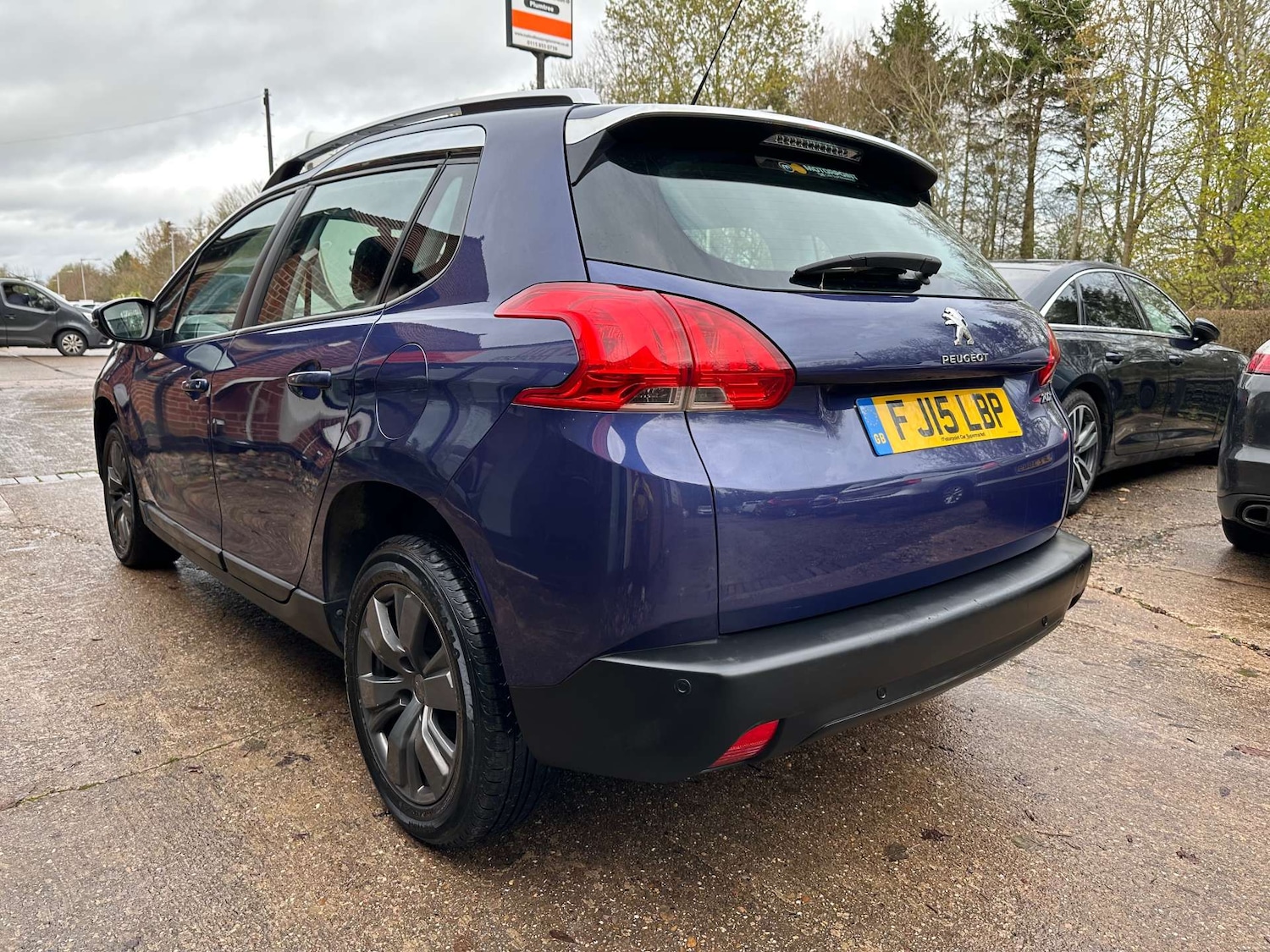 Used Peugeot 2008 2015 for sale - 76705704: Photo 10