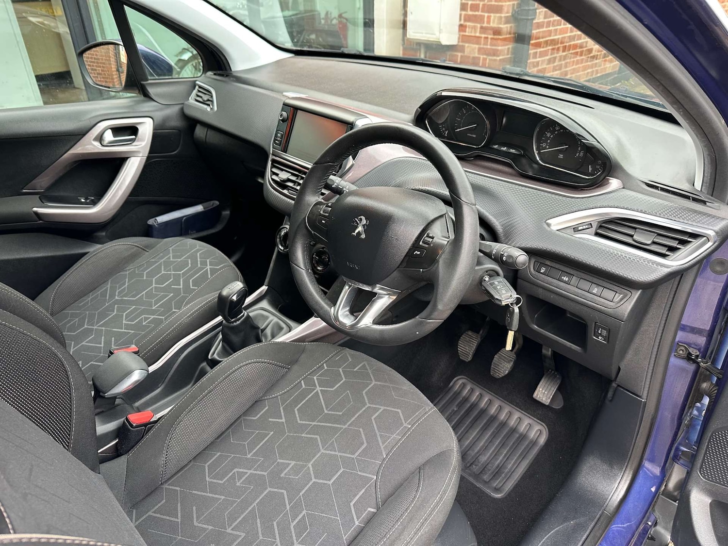 Used Peugeot 2008 2015 for sale - 76705704: Photo 19