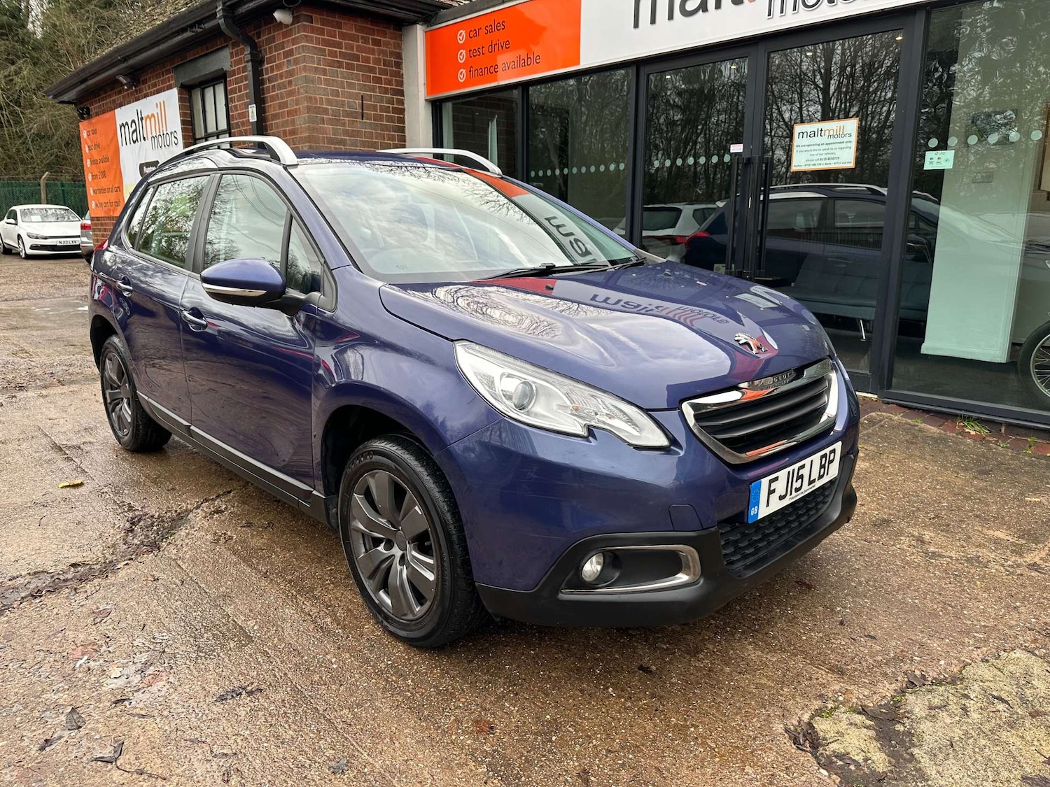 Used Peugeot 2008 2015 for sale - 76705704: Photo 4