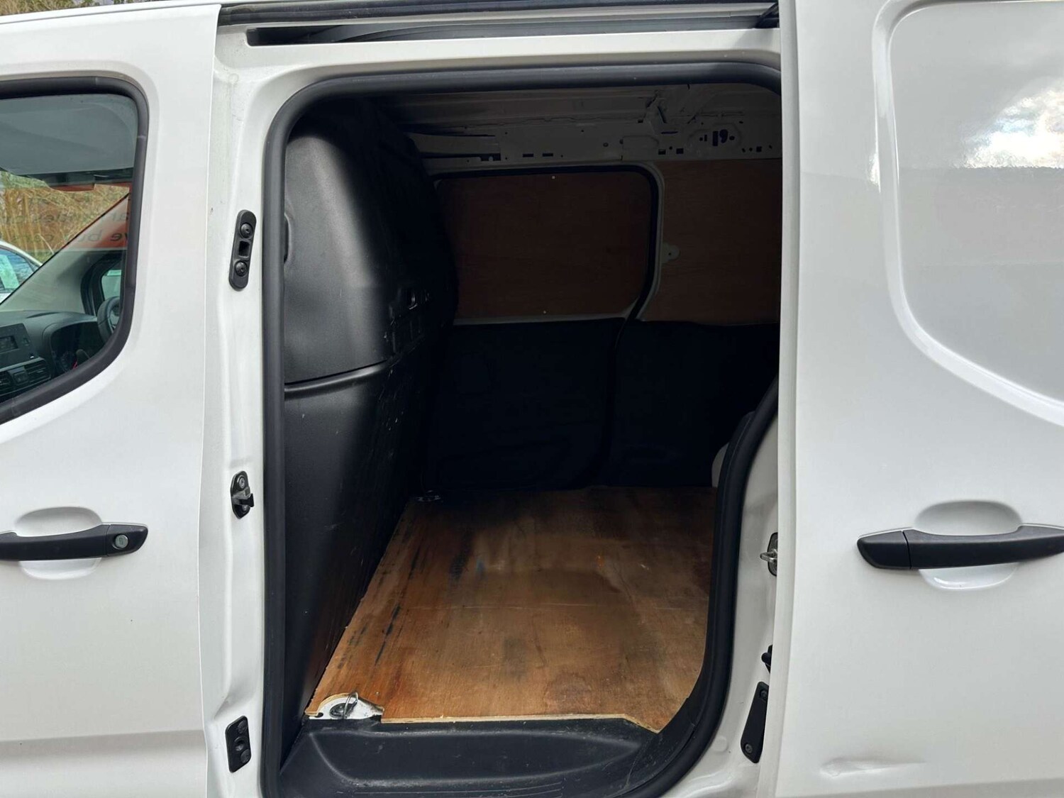 Vehicle 44