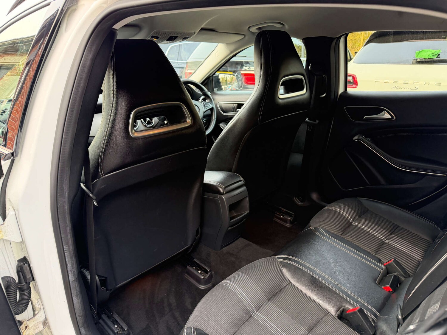 Used Mercedes-Benz GLA 2018 for sale - 77765775: Photo 22