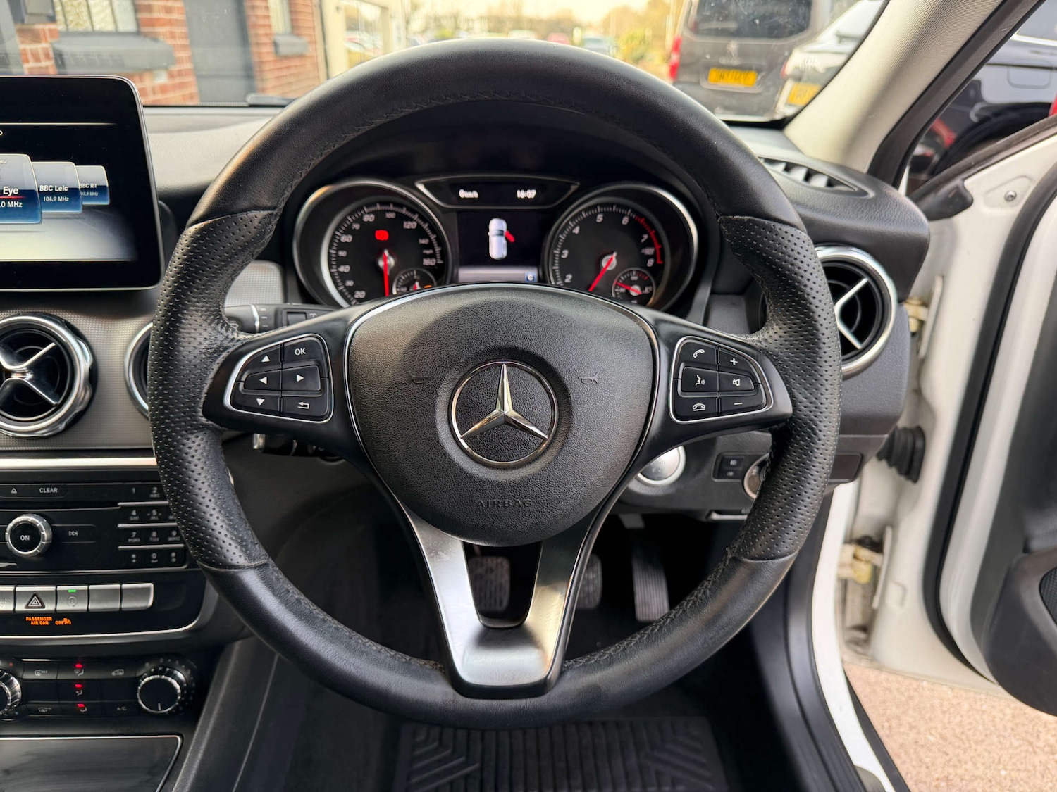 Used Mercedes-Benz GLA 2018 for sale - 77765775: Photo 23