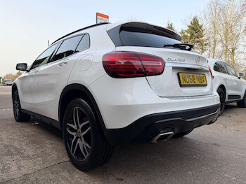 Used Mercedes-Benz GLA 2018 for sale - 77765775: Photo