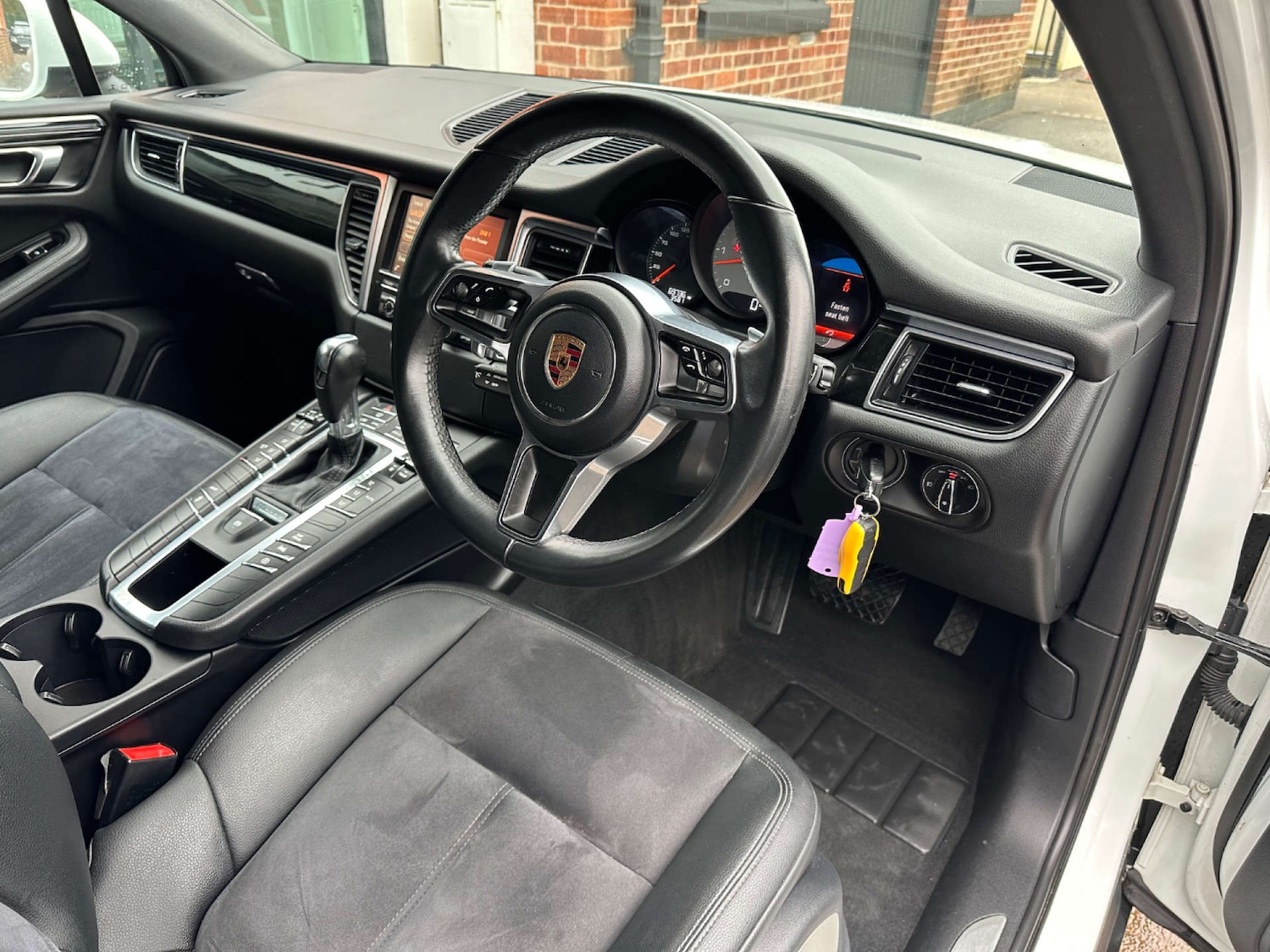 Used Porsche Macan 2015 for sale - 76278394: Photo 29