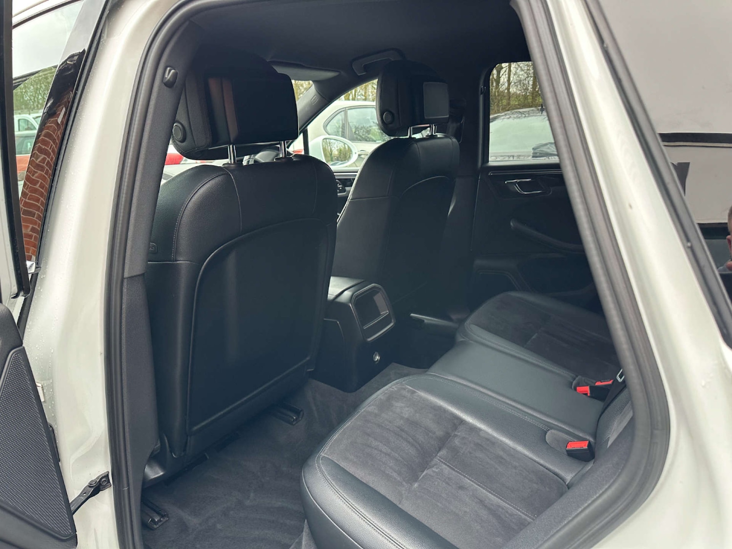 Used Porsche Macan 2015 for sale - 76278394: Photo 34