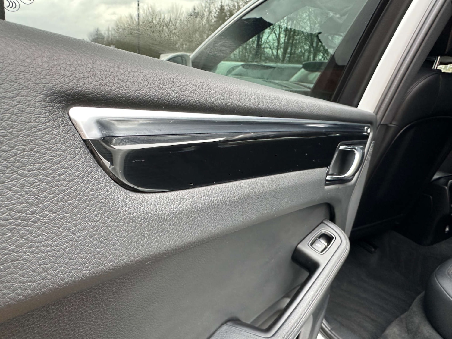 Used Porsche Macan 2015 for sale - 76278394: Photo 37