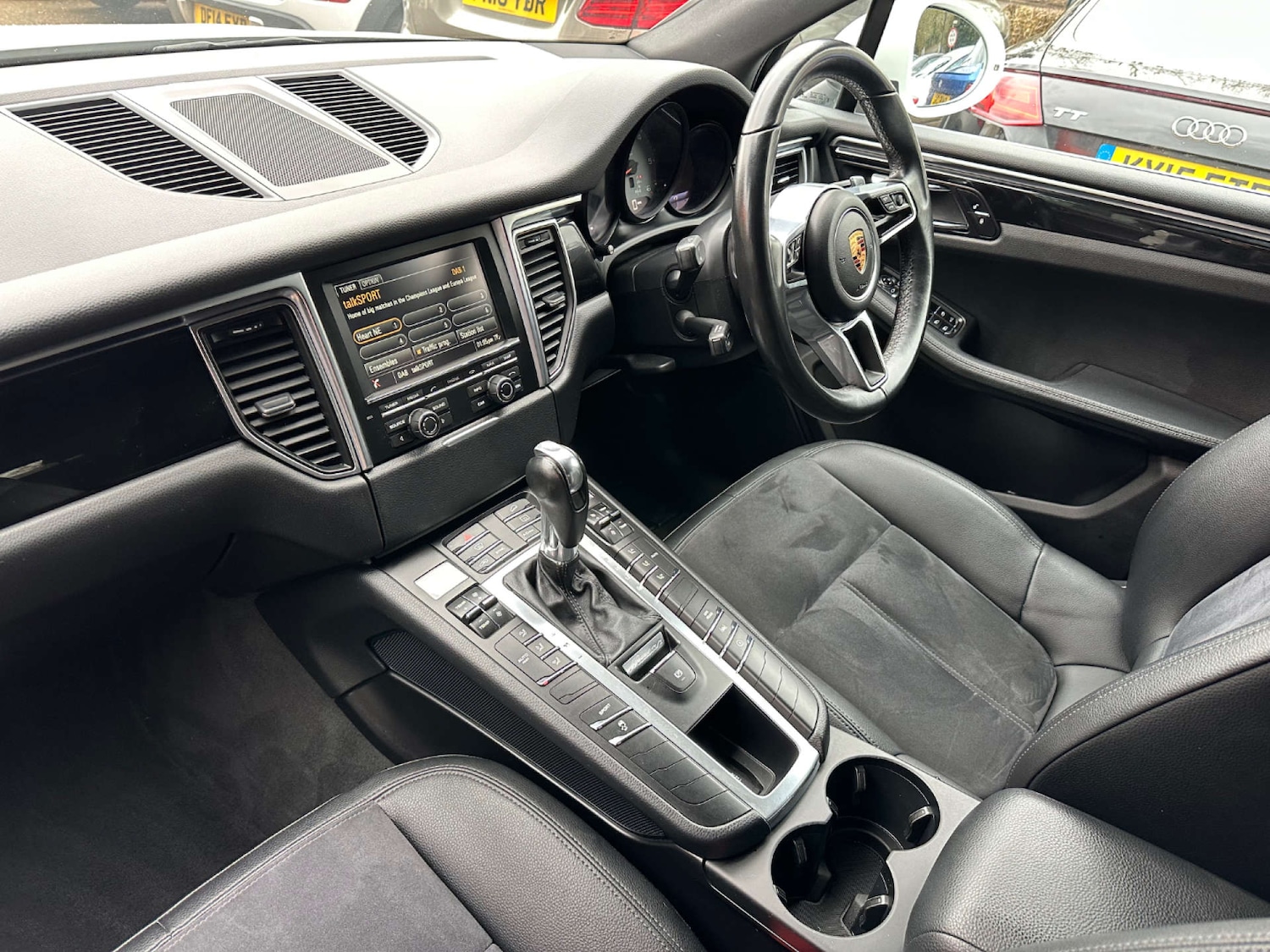 Used Porsche Macan 2015 for sale - 76278394: Photo 41