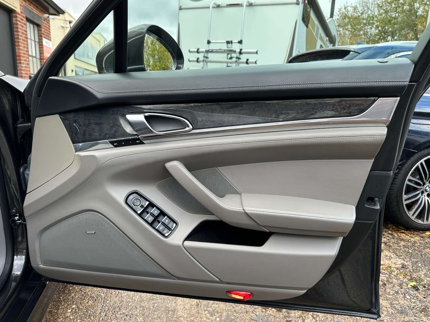 Used Porsche Panamera 2010 for sale - 76518061: Photo 31