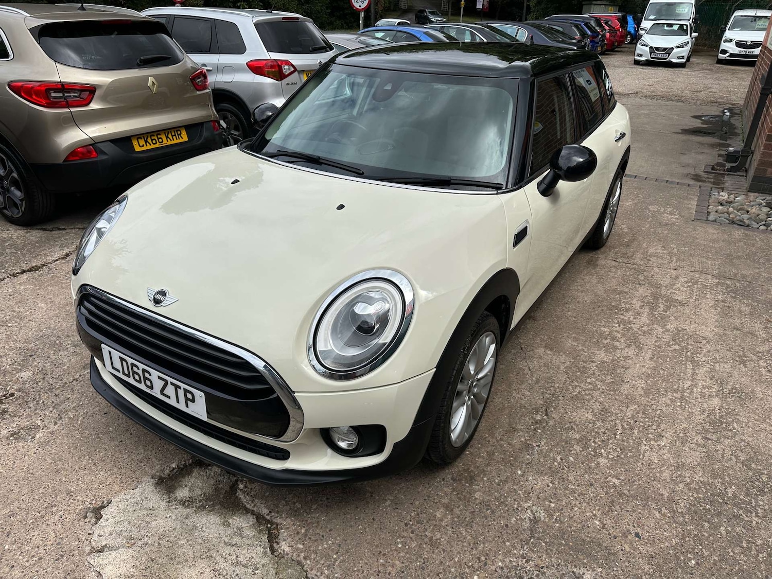 Vehicle 21
