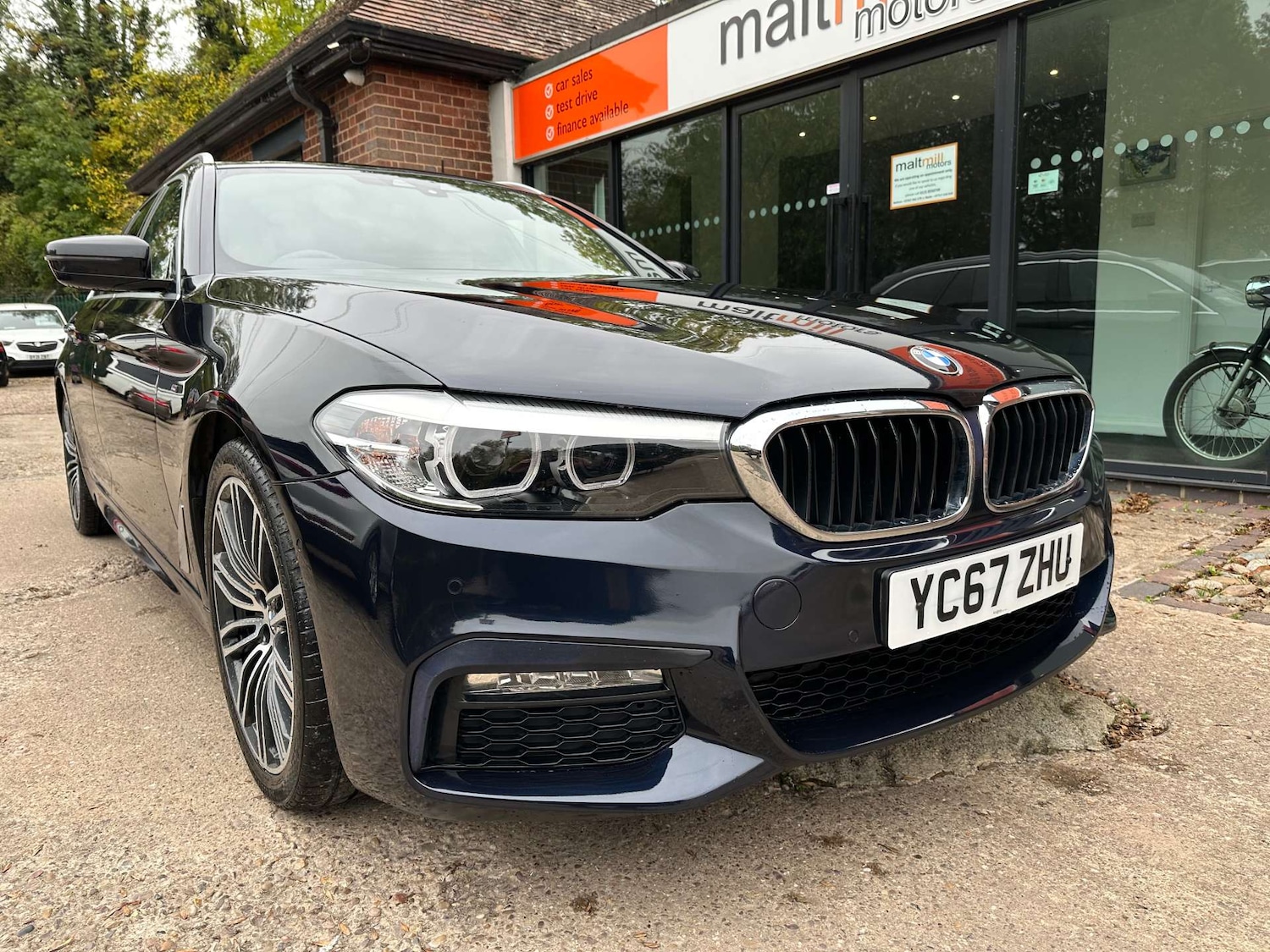 Used BMW 5 Series 2017 for sale - 76266378: Photo 1