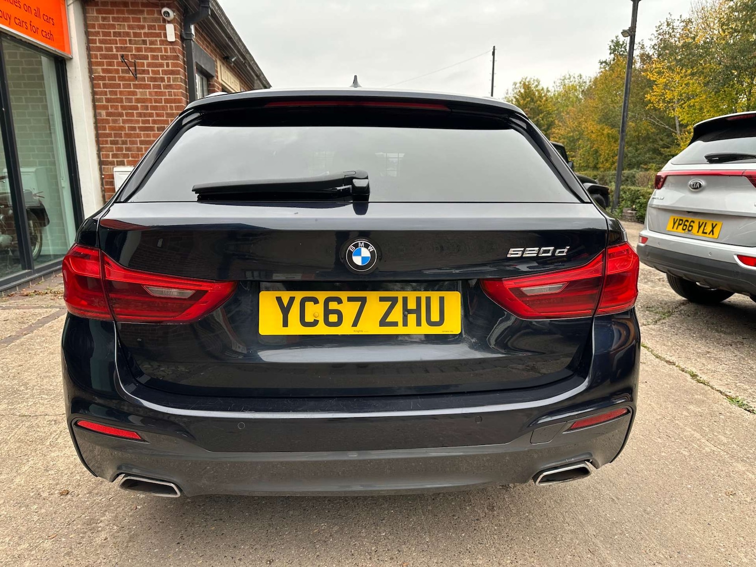 Used BMW 5 Series 2017 for sale - 76266378: Photo 13