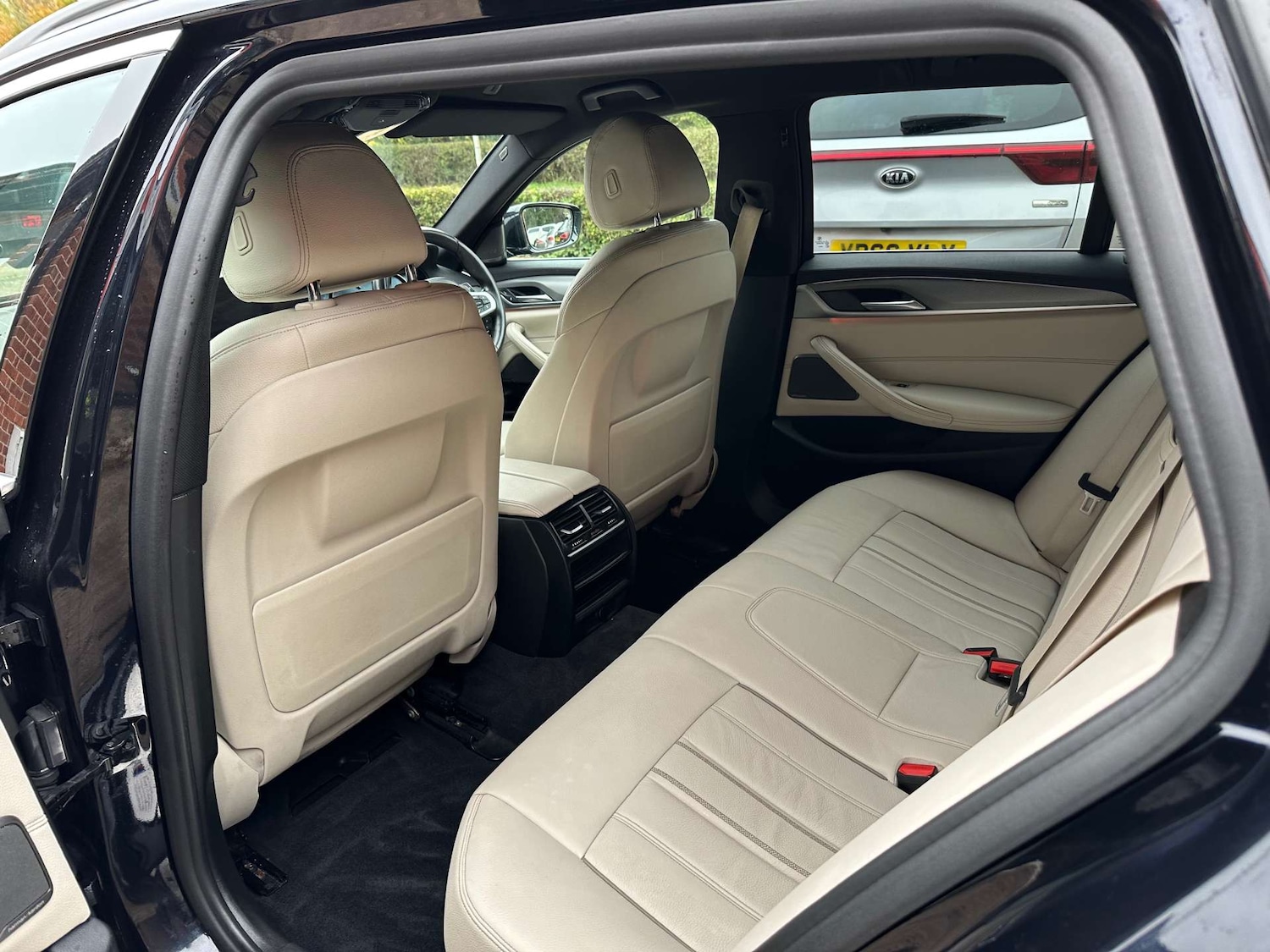 Used BMW 5 Series 2017 for sale - 76266378: Photo 33