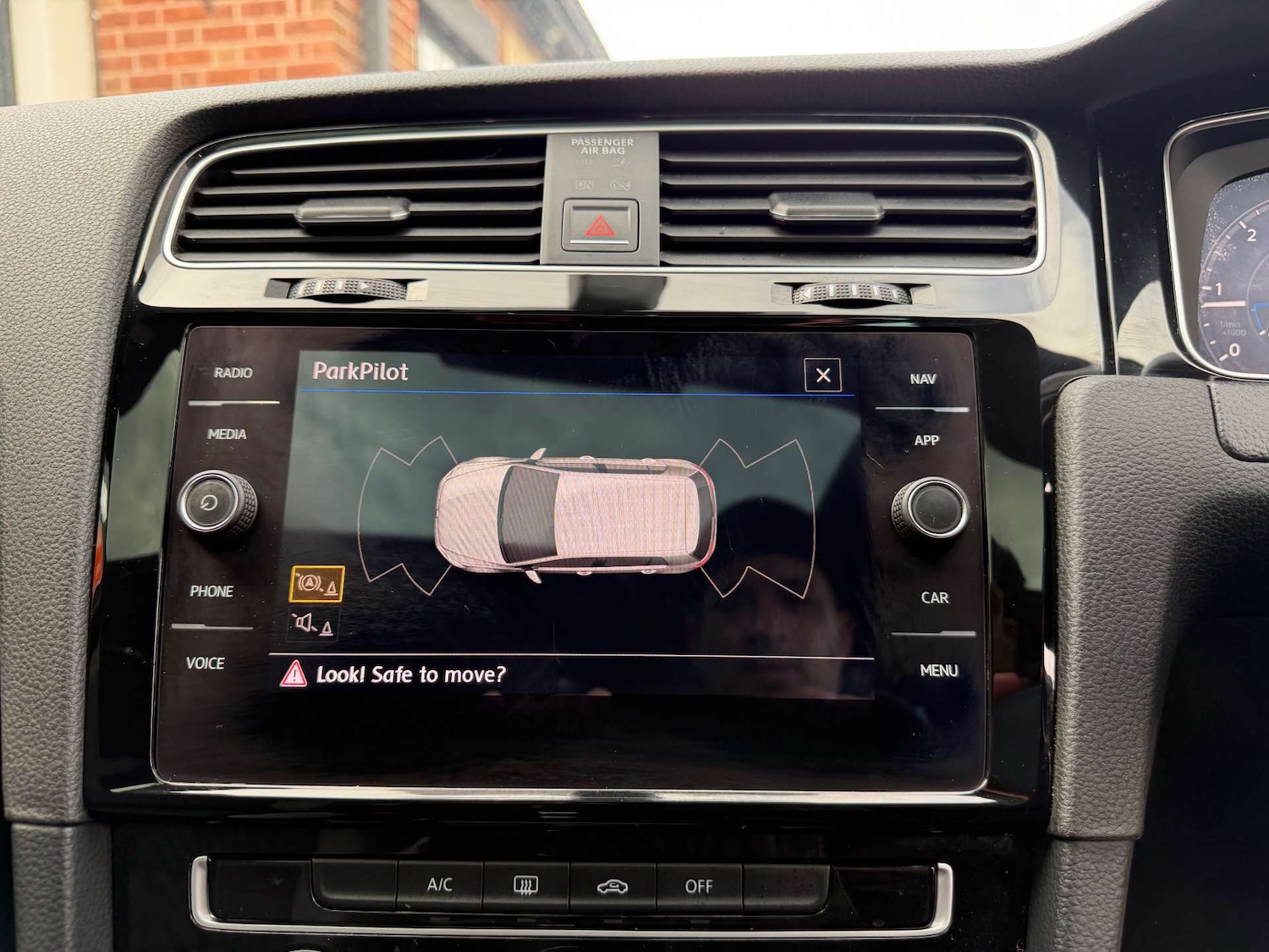 Used Volkswagen Golf 2018 for sale - 77629522: Photo 40