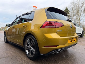 Used Volkswagen Golf 2018 for sale - 77629522: Photo